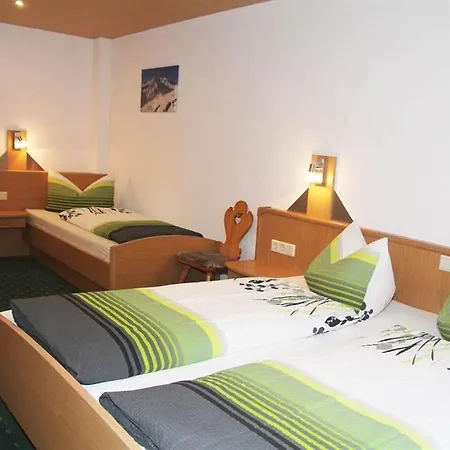 Platzis Apartmán *