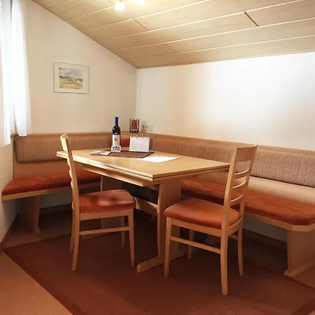 아파트 Platzis *
